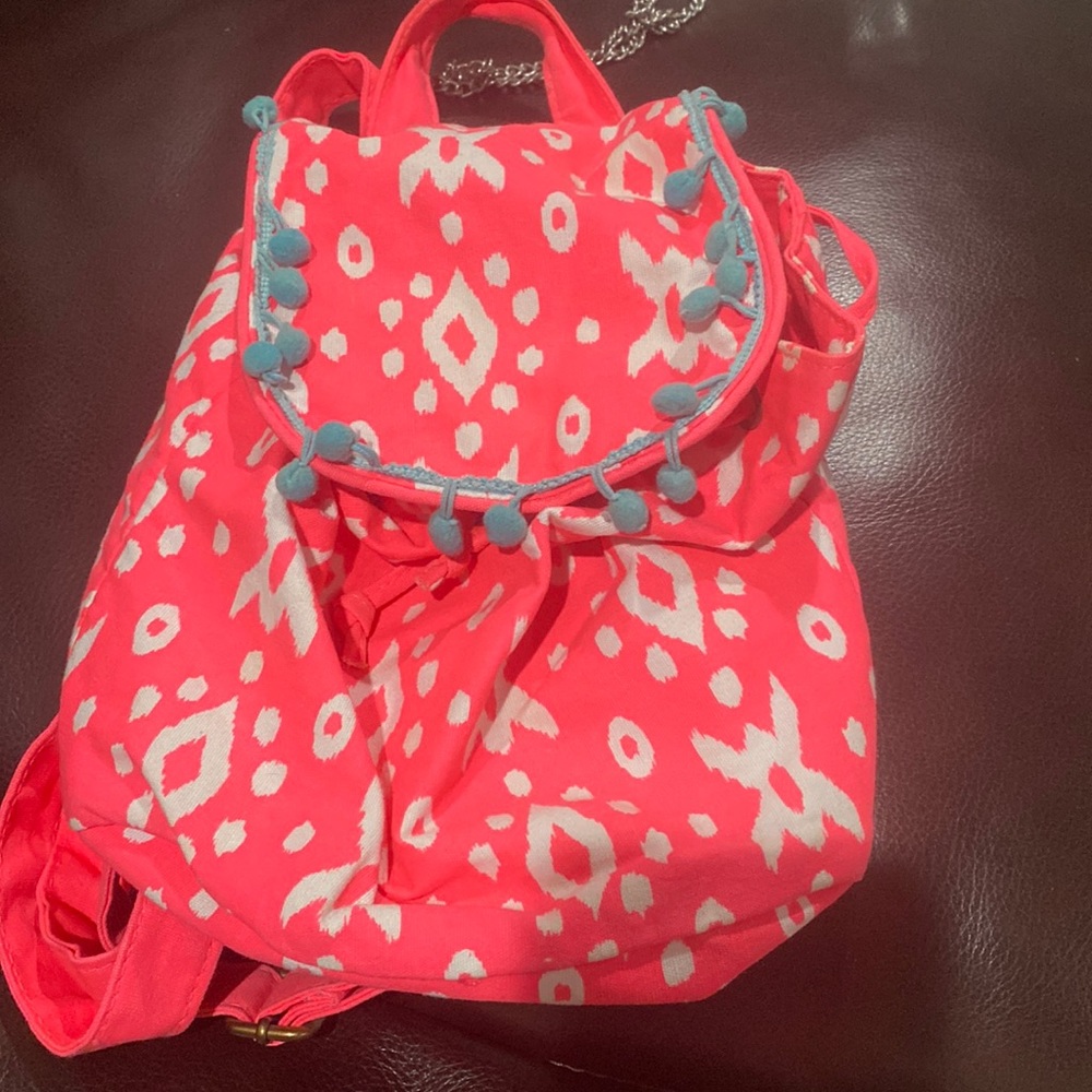 Girls backpack has stain on back guc